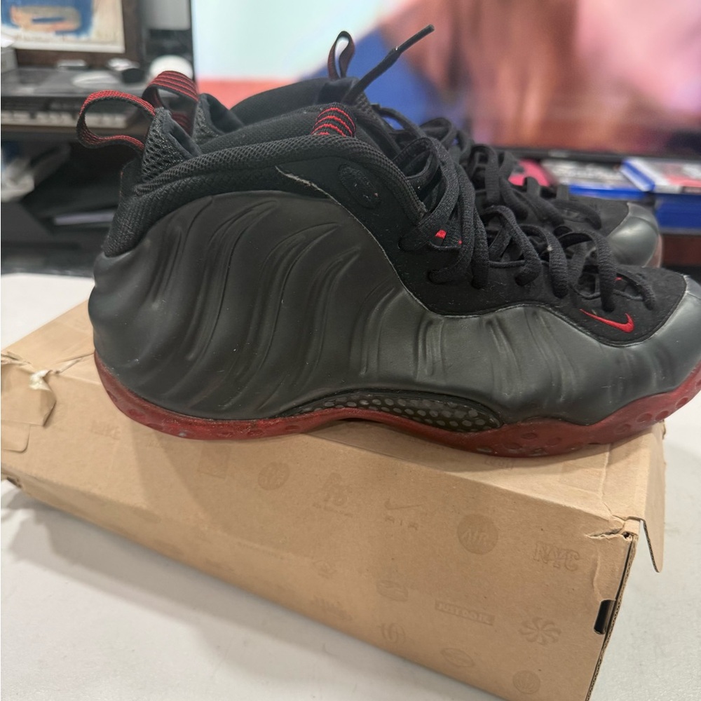 Nike Men's Black and Red Foamposite Sneakers Aka Cough Drops Men Size 9.5